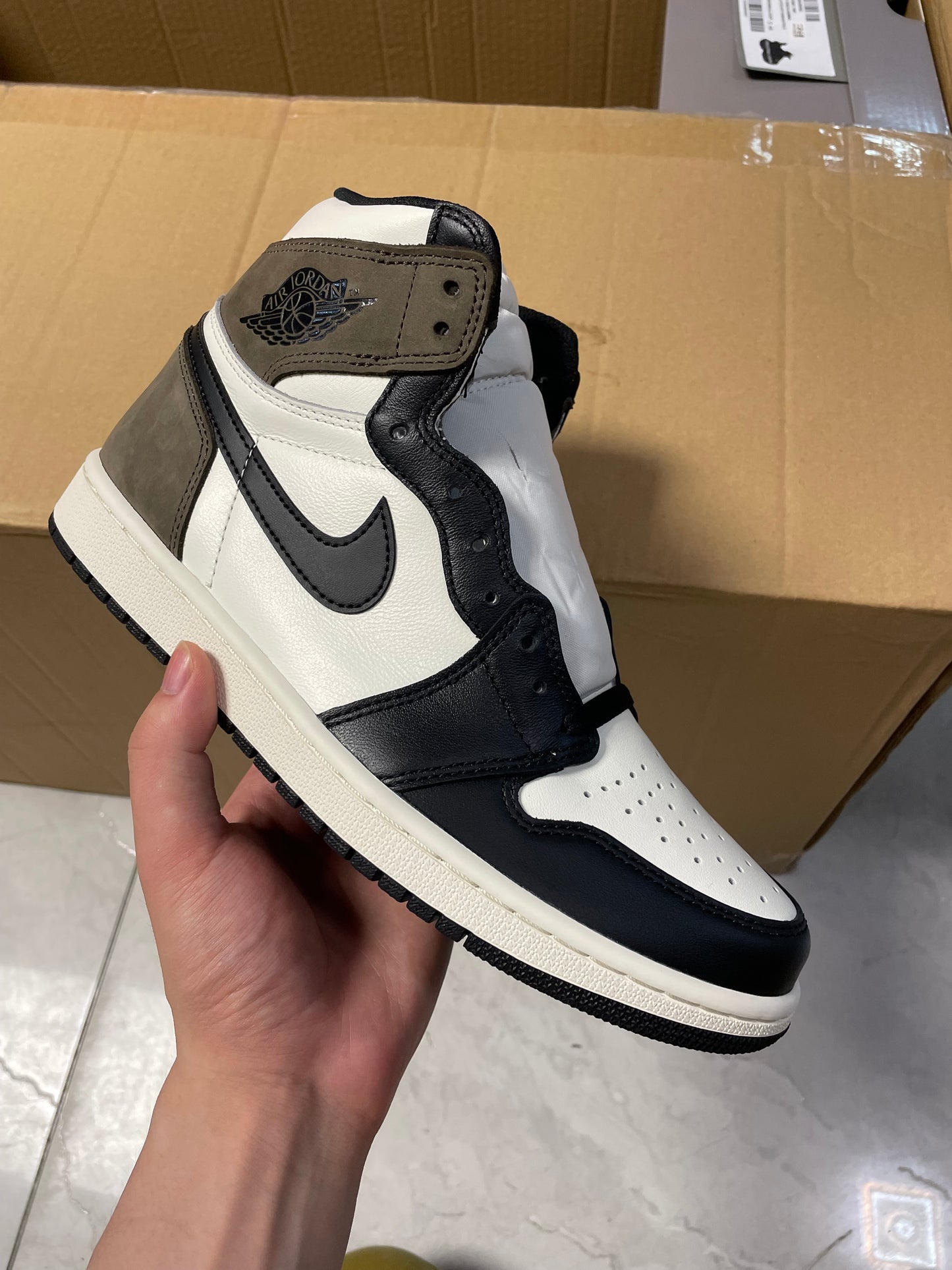 J0rdan 1 Retro High Dark Mocha 1:1