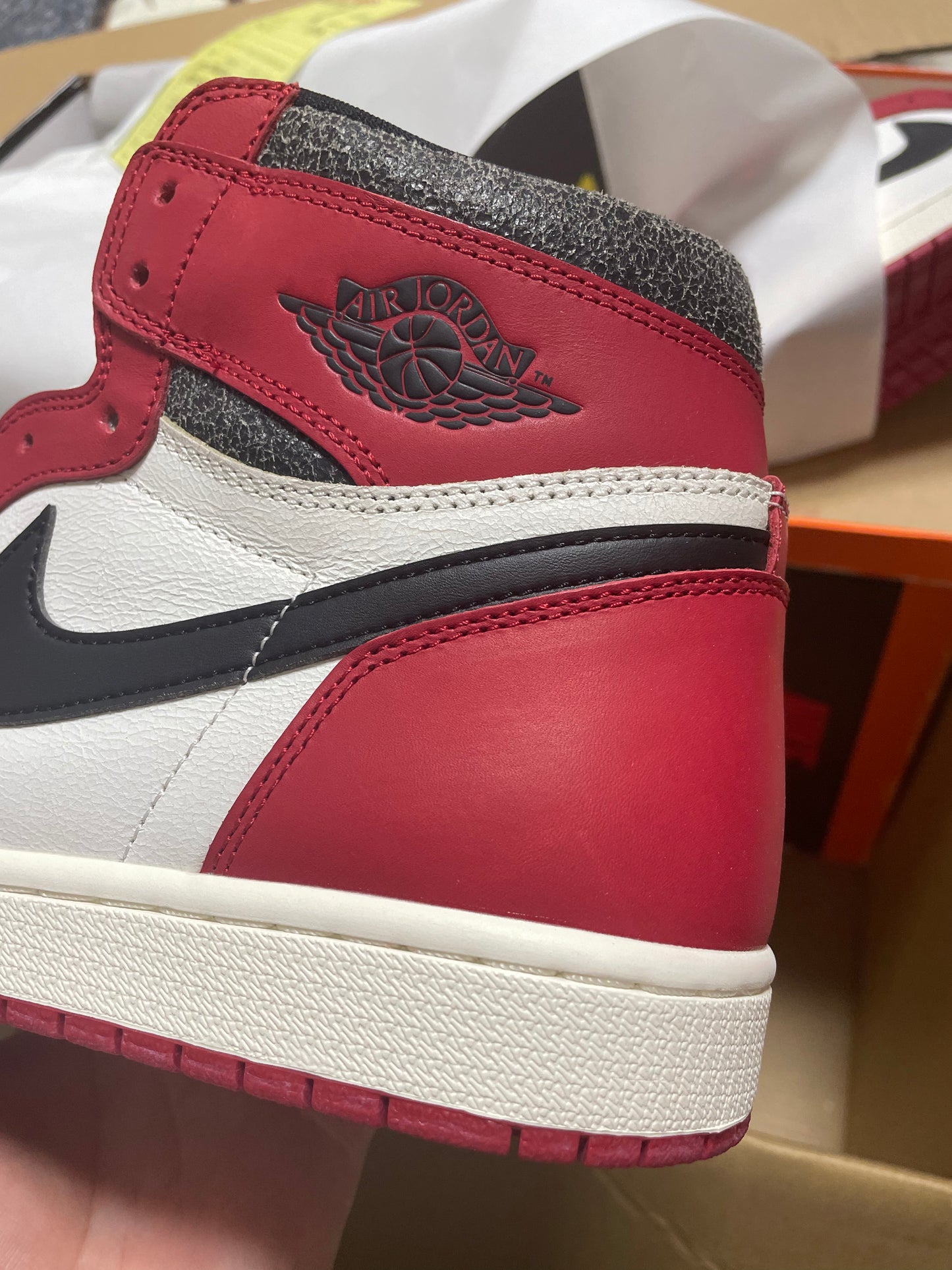 J0rdan 1 Retro High OG Chicago Lost and Found 1:1