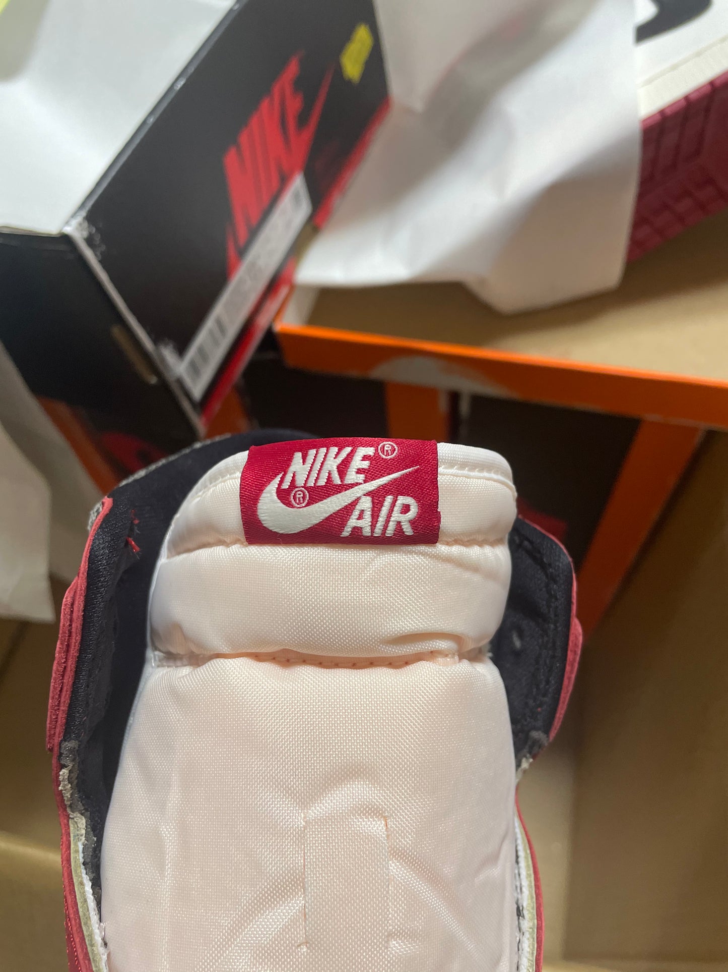 J0rdan 1 Retro High OG Chicago Lost and Found 1:1