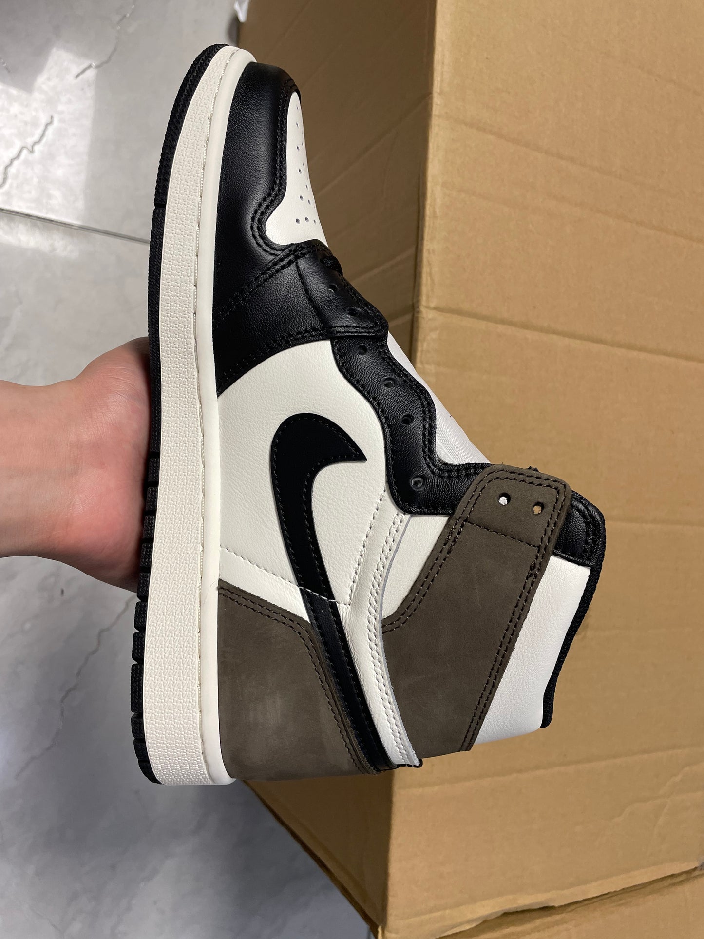 J0rdan 1 Retro High Dark Mocha 1:1