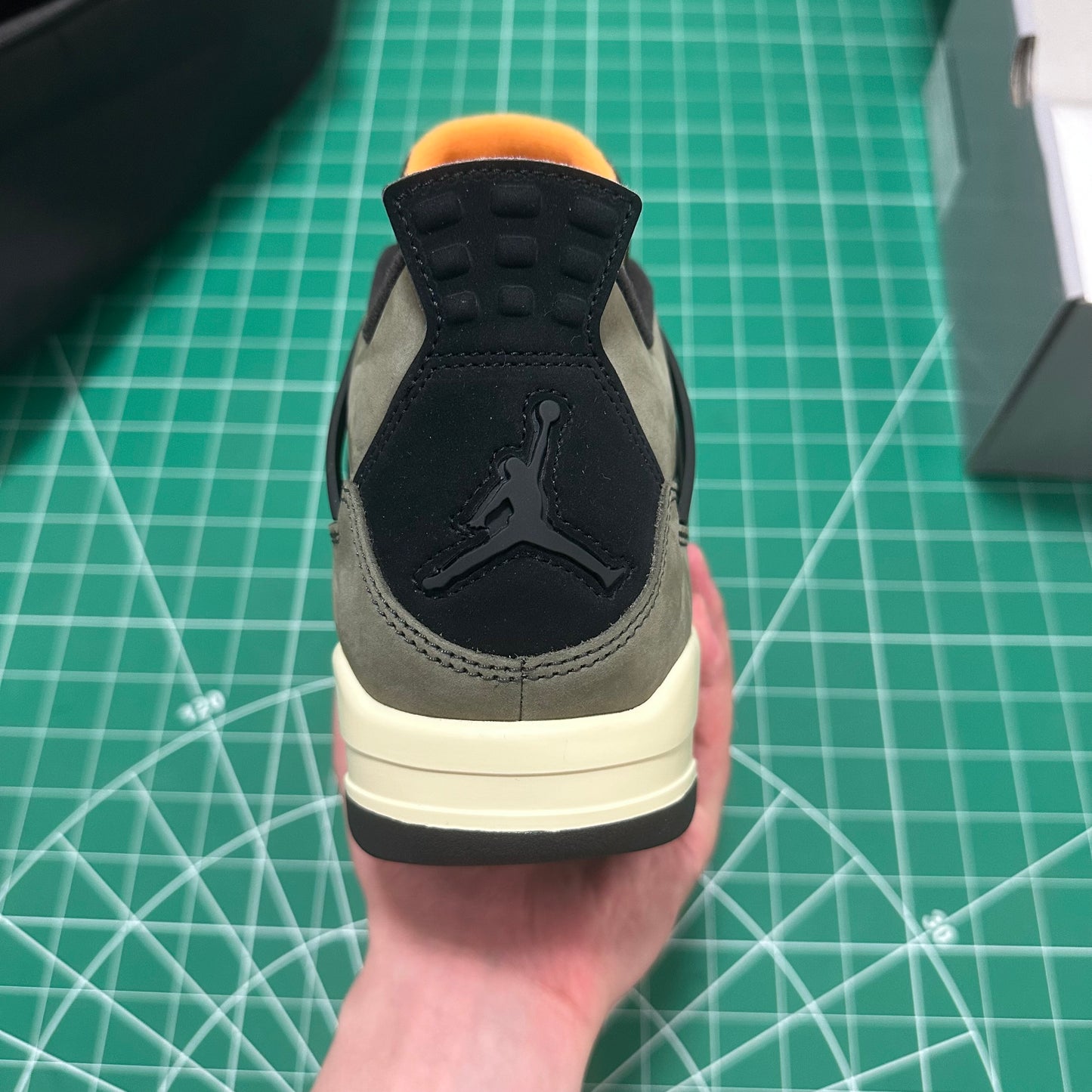 J0rdan 4 Retro Undefeated 1:1